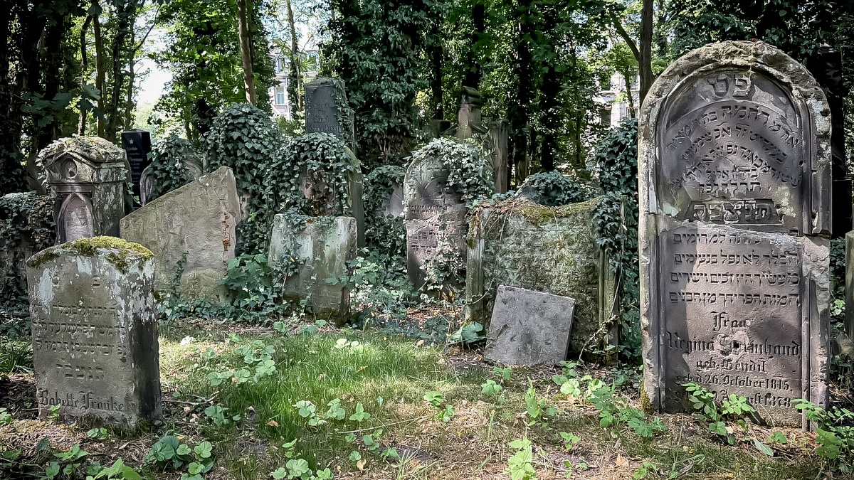Alter israelitischer Friedhof (Foto: Claus W. Vogl)